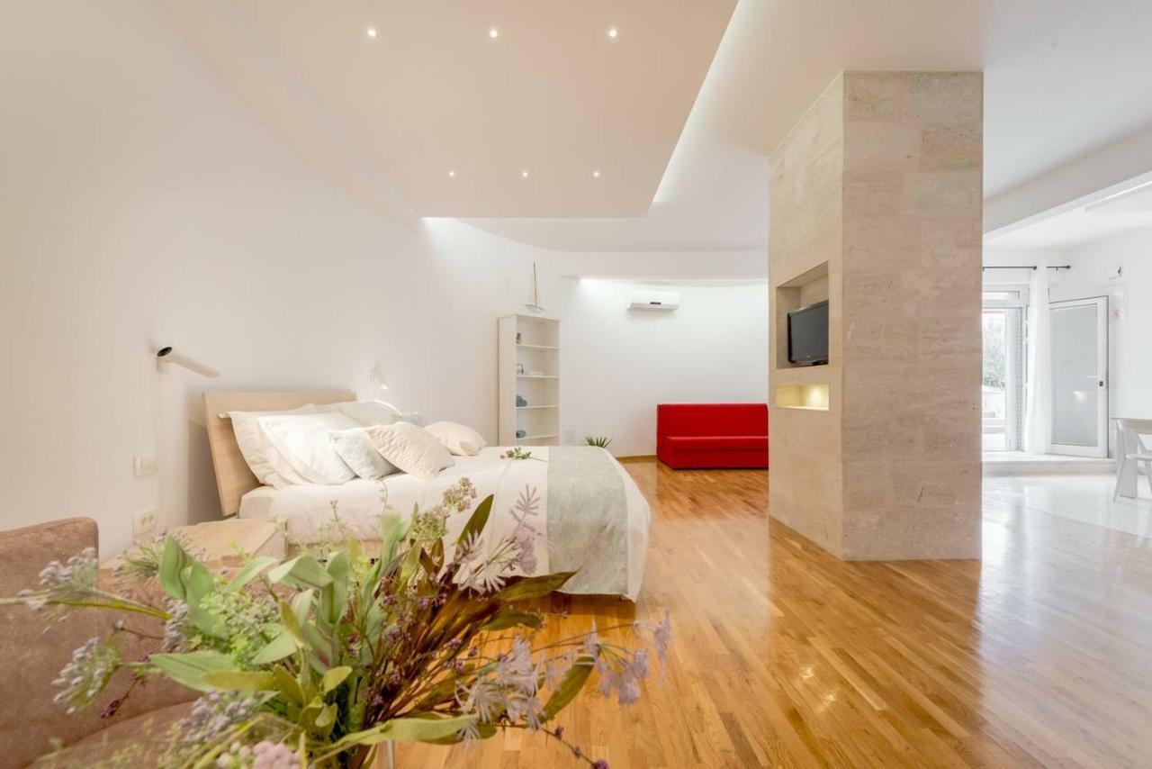Deluxe Beach Apartments Renata Split Exterior photo